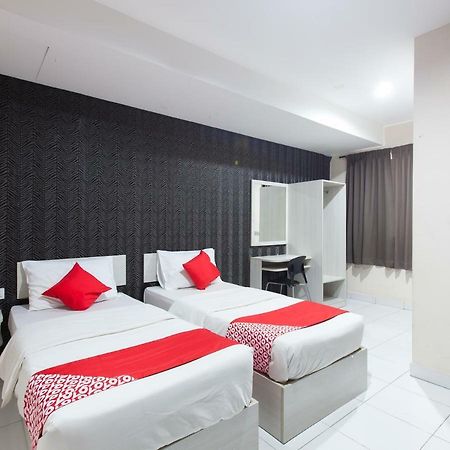 Super Oyo 1163 Hotel Pulai Ipoh Extérieur photo