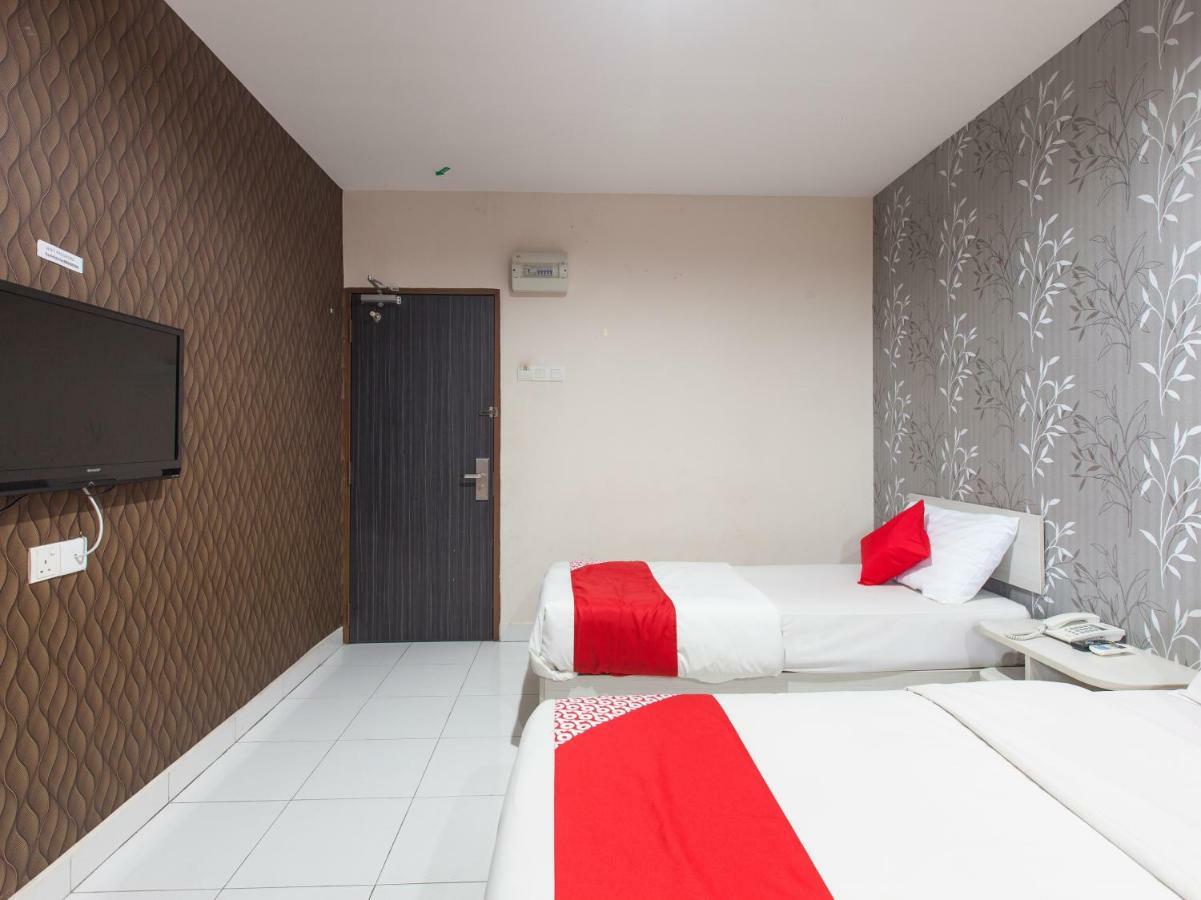 Super Oyo 1163 Hotel Pulai Ipoh Extérieur photo