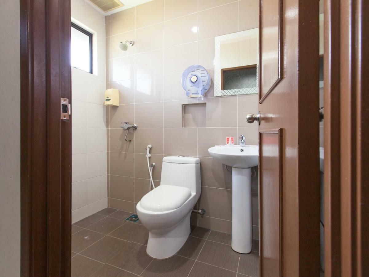 Super Oyo 1163 Hotel Pulai Ipoh Extérieur photo