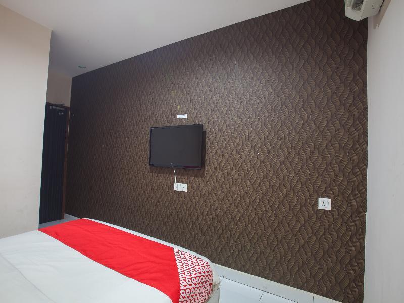 Super Oyo 1163 Hotel Pulai Ipoh Extérieur photo